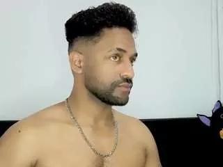 bbcblackhot33 on CamSoda 