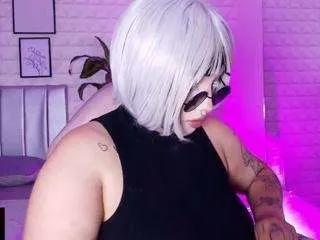 Offline bella-green on CamSoda