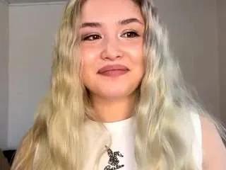 Offline bellabaker on CamSoda