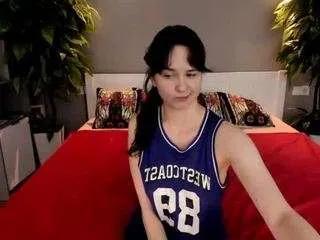 Offline berrydiva on CamSoda