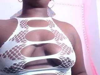Freechat bigass-ebony on CamSoda