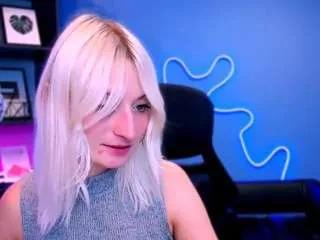 Offline blondie-melisa on CamSoda