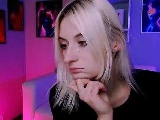 Offline blondie-melisa on CamSoda