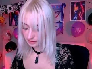 Offline blondie-melisa on CamSoda