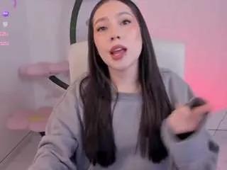 Freechat bubble-gum on CamSoda