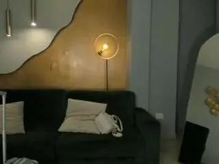 Freechat christinavieri on CamSoda