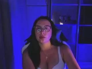Offline christymia on CamSoda