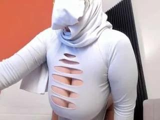 Freechat cloe-adams on CamSoda