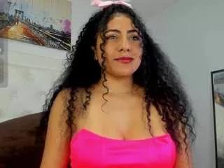 Freechat cocoqueenn on CamSoda