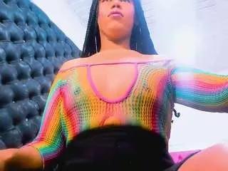 Offline cristall-hotts on CamSoda