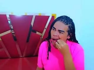 Offline cristall-hotts on CamSoda