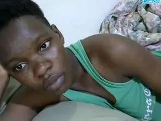 Freechat cute-marion12 on CamSoda