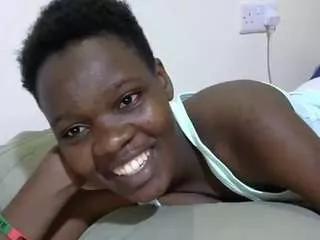 Freechat cute-marion12 on CamSoda