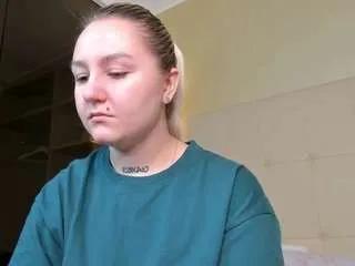 Freechat debbie-taylor on CamSoda