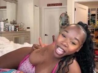 dommelovely on CamSoda 