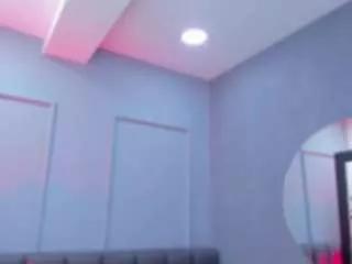 Offline elisa-castrillon on CamSoda