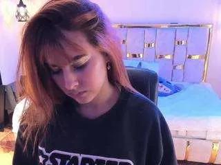 Offline emily-fox-3 on CamSoda