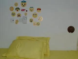 Offline emilyvella on CamSoda