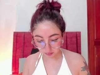 Offline emilywatsonn on CamSoda