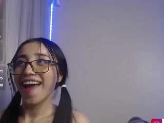 Offline emmaaharper on CamSoda