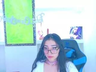 Offline emmaaharper on CamSoda