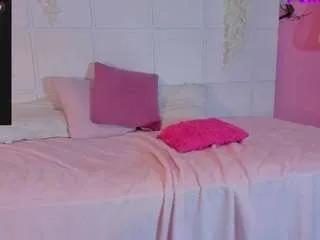 emmajhonson — fuck my pussy ,ass #latina #smalltits #bigass #new #squirt #lovense #anal #sweet #latinateen #privateshows #sodastar #mejorvalorado [15 tokens remaining]