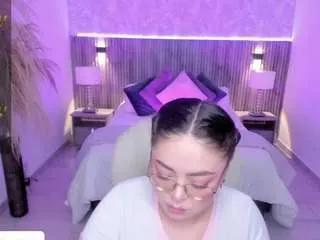 emmy-walker on CamSoda 