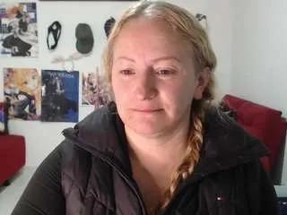 Offline emperatrizmessy on CamSoda