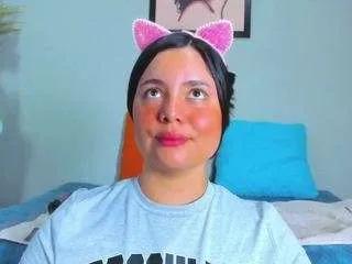 Freechat evaa-grey on CamSoda