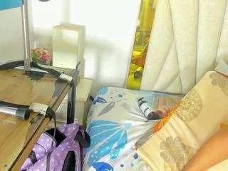 Freechat evelonga707 on CamSoda