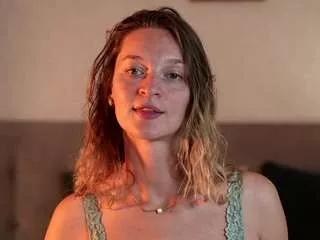 Offline fantasticfairy on CamSoda