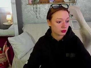 Offline foxymayy on CamSoda