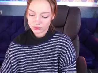 Offline foxymayy on CamSoda