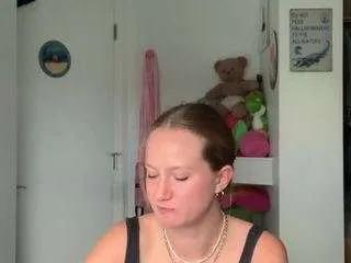 Offline hannylouisa on CamSoda