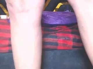 Offline helenahots on CamSoda