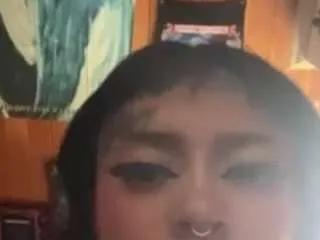 Offline hera-ink on CamSoda