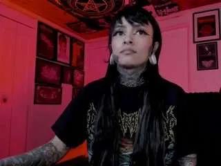 Offline hera-ink on CamSoda