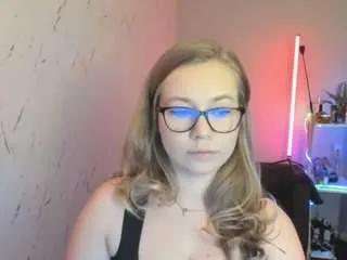 Offline holly95love on CamSoda