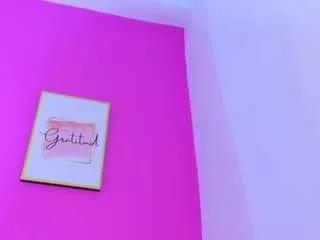 Offline hollyvega on CamSoda