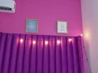 Offline hornysweetebony on CamSoda