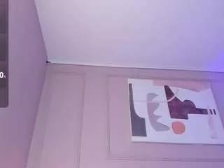 Offline hottieminee on CamSoda