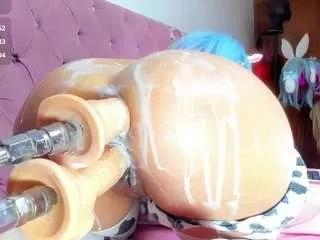 Freechat indiracollins on CamSoda