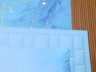 Freechat irresistiblemilf on CamSoda