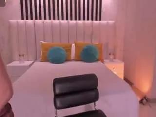 isabellamoreau — Isabella Moreau as the Queen of Hearts, beauty, power and temptation IG: isabellamoreauu // Goal:  Blowjob + Spit tits //  IG: isabellamoreauu [222 tokens remaining]