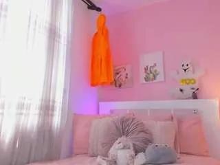 Offline janeth19db on CamSoda