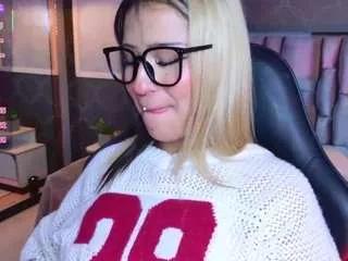 Offline janette-jones on CamSoda