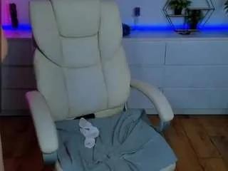 Offline kamila-ice on CamSoda