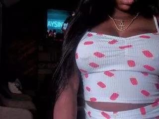 Offline karliekayozz on CamSoda