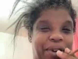 Offline kitty-kash on CamSoda