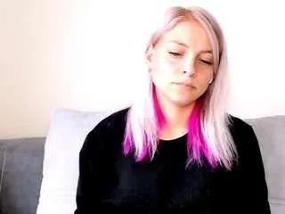 Offline kristihoward on CamSoda